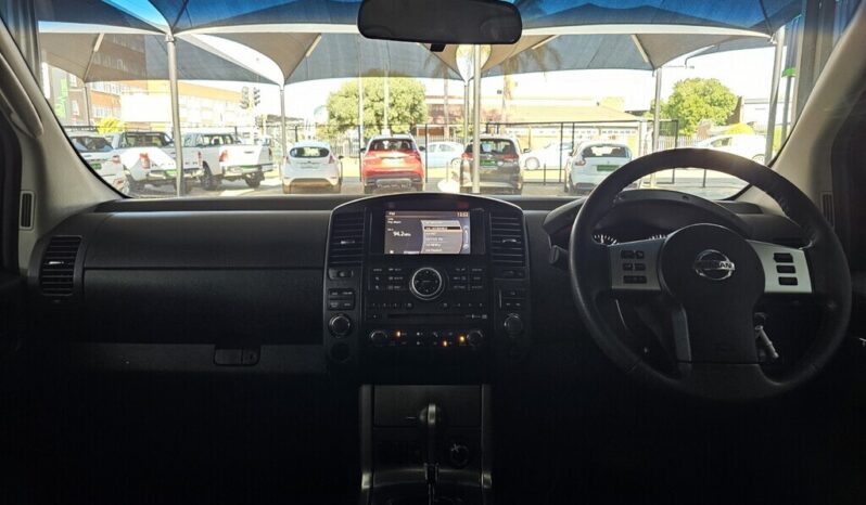 2012 NISSAN NAVARA 3.0 dCi  LE A/T 4X4 P/U D/C For Sale in Pretoria full