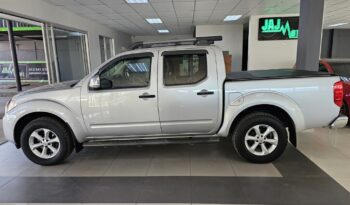 2012 NISSAN NAVARA 3.0 dCi  LE A/T 4X4 P/U D/C For Sale in Pretoria full