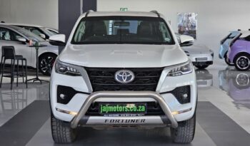 2023 TOYOTA FORTUNER 2.4GD-6 4X4 A/T For Sale in Pretoria full