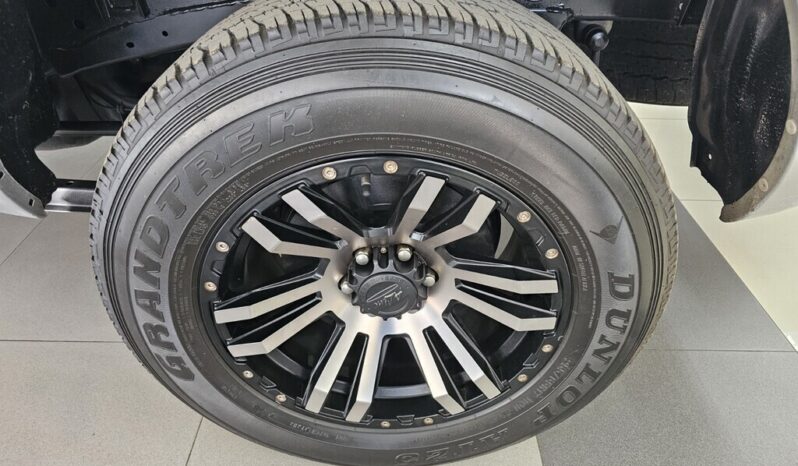 2022 NISSAN NAVARA 2.5DDTi SE D/C P/U For Sale in Pretoria full